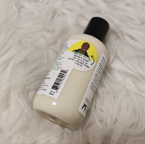 Lush ghost in the dark shower gel - Picture 2 of 5